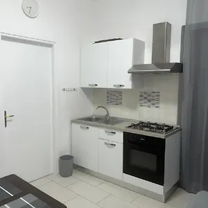 https://the-travelers-house.palermohotels.org