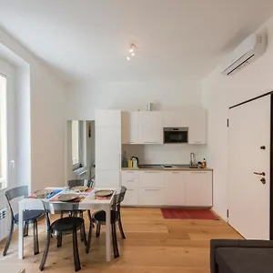 https://the-hiking-house.hotelitalianriviera.com