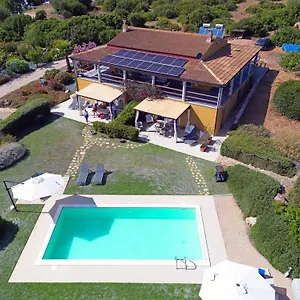 https://casa-tara.hotelsalgherosardinia.com